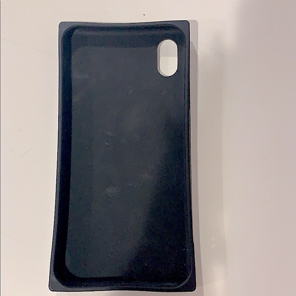 iPhone XR Marble Case - Picture 2 of 2